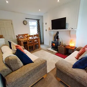  Holiday home Cosy By The Sea